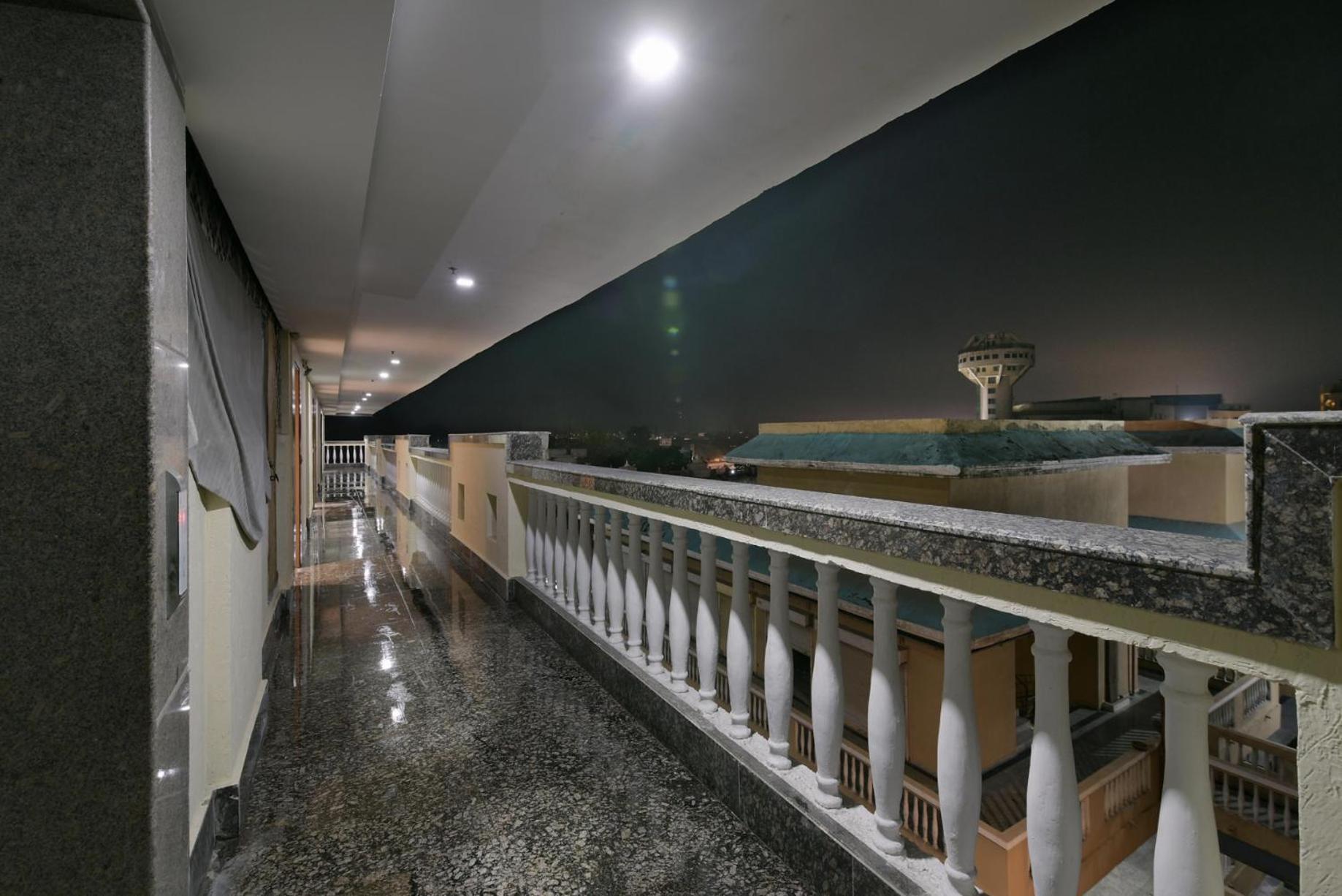 Hotel Lotus Paradise - Banquet & Dining - Near Murthal Sukhdev Rāi Buitenkant foto