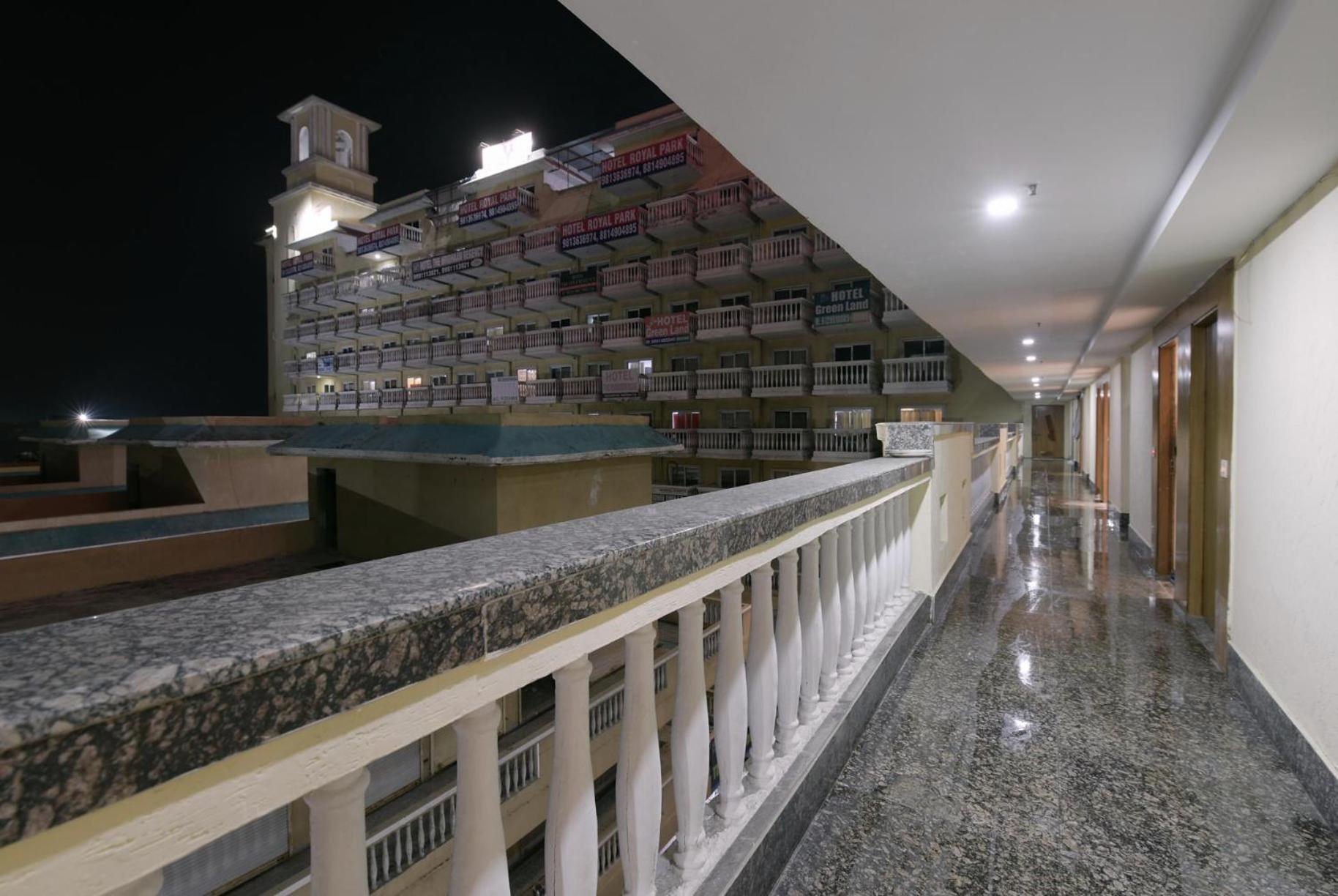 Hotel Lotus Paradise - Banquet & Dining - Near Murthal Sukhdev Rāi Buitenkant foto